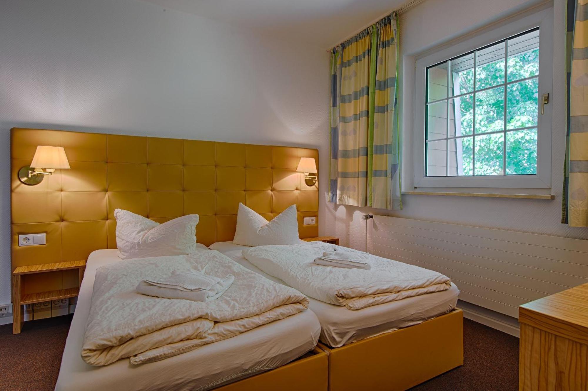 See Hotel Karlslust Chalets Storkow  Esterno foto
