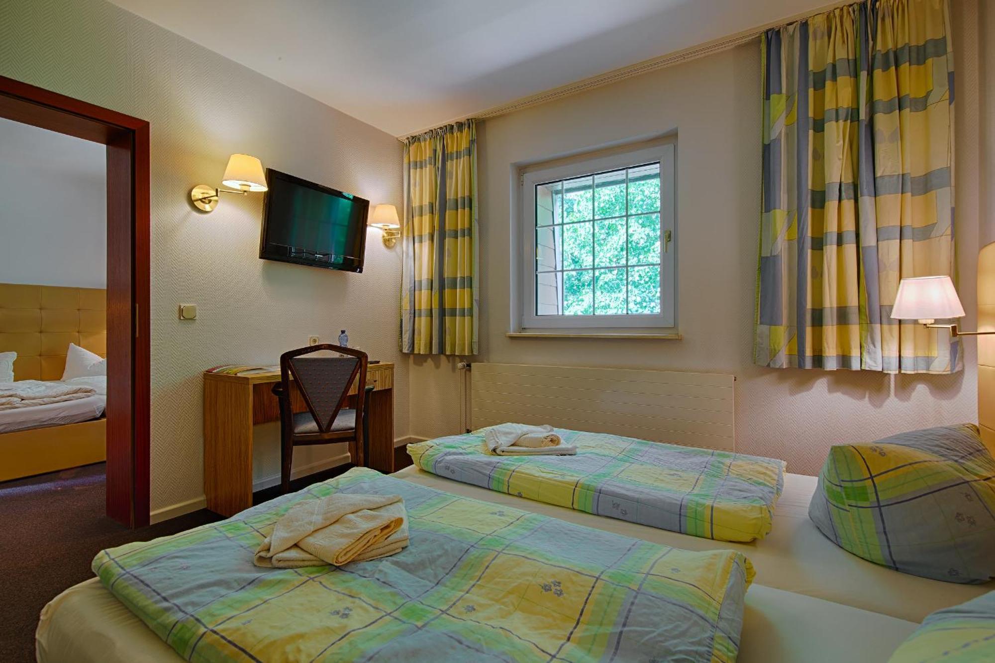 See Hotel Karlslust Chalets Storkow  Esterno foto